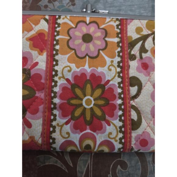 Vera Bradley Clutch Wallet Folkloric Pattern Kiss Lock Two Section Organizer - Picture 3 of 8
